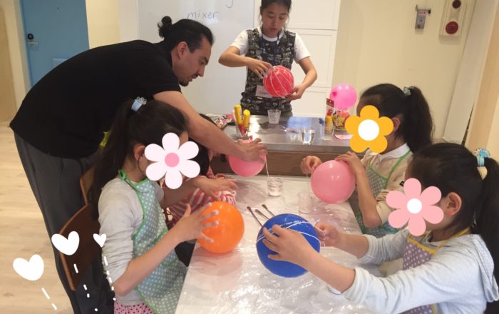 I like ~. I don’t like ~. 自分の好みが伝えられると会話も弾みます。