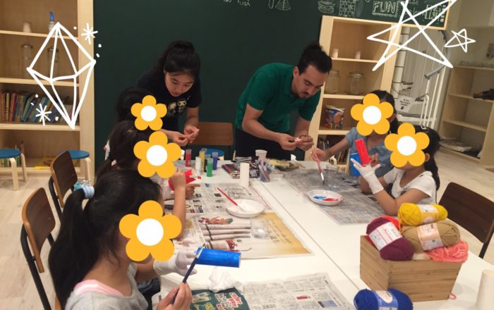 クラフトで自分だけのエイリアンを想像して作ろう。