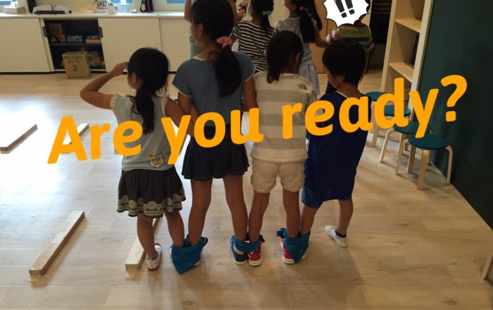 Are you ready?チームワークと英語力を発揮して、早くゴールしよう!