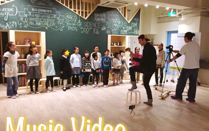 テーマソングがある英会話教室ってめずらしい？