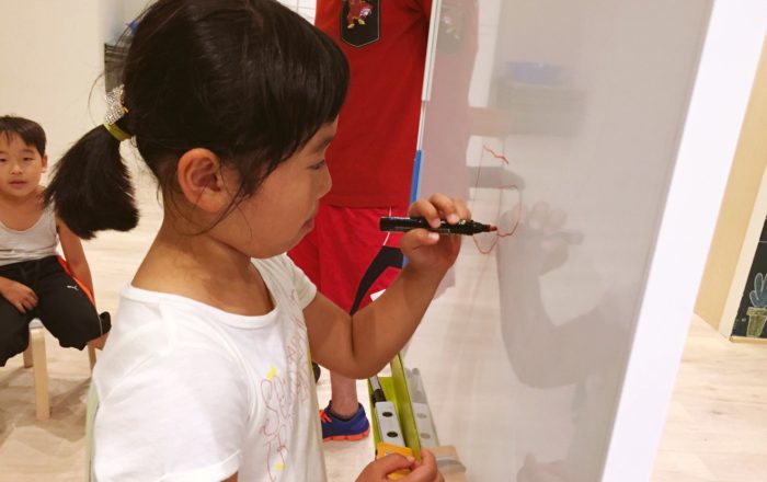 何を描いているか、みんなで当てよう!