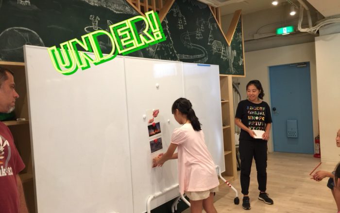 ワードゲーム。チームメンバーに場所を教えてあげよう！