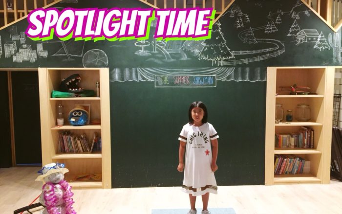 ストーリーの内容を読み取って質問の答えを考えてみよう。