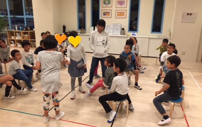 覚えた友達のことをたくさん質問するよ!