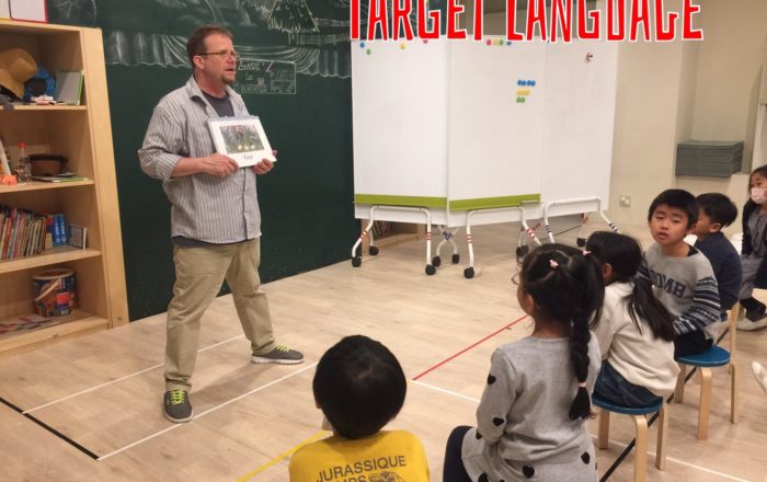 新しいストーリーと単語の登場