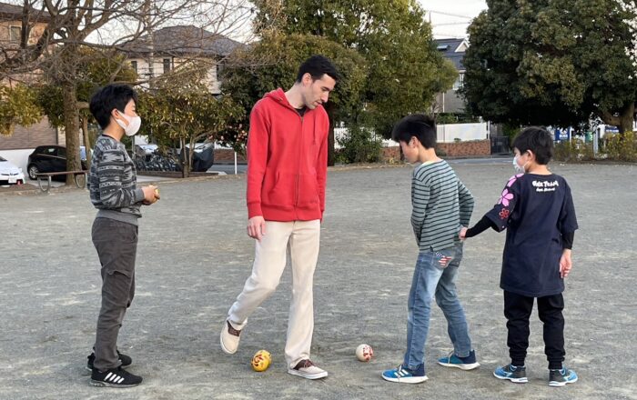 【青葉校】Let’s go to the park!(公園にいこう!)