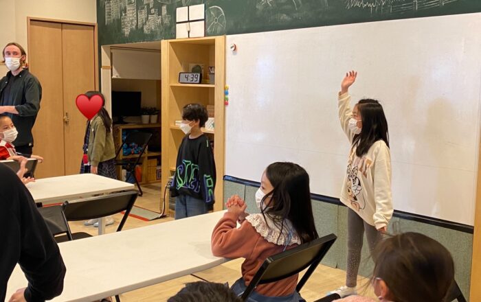 【青葉校】「旅だ!バッグに何を入れる?」