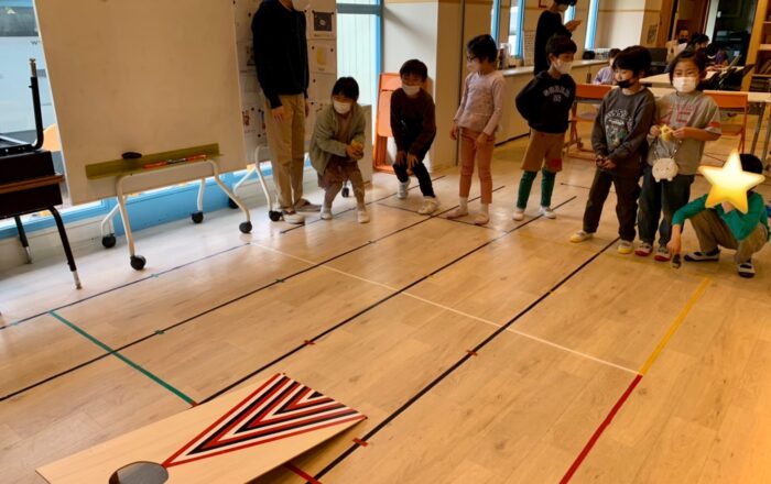 【青葉校】アメリカのゲームCornhole(コーンホール)で大盛り上がり!