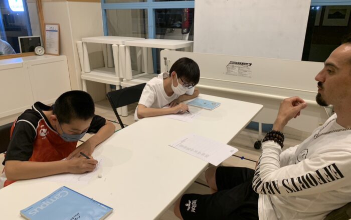 【青葉校】3つのクラスが同時進行の火曜日のナイトクラス！