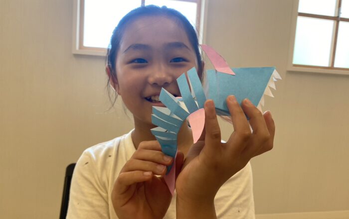 【都筑校】Movable Paper Shark Day ! くねくね動くサメの日!