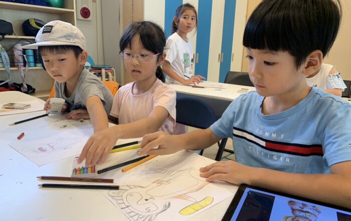 【青葉校】クリエイティブなタヌキを描きました♪