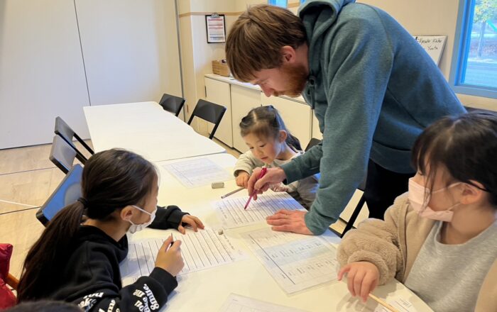 【青葉校】ワークショップタイムはライティングの練習をしています！