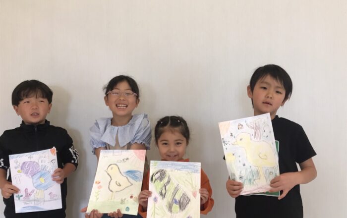 【都筑校】アヒルの子を描こう!