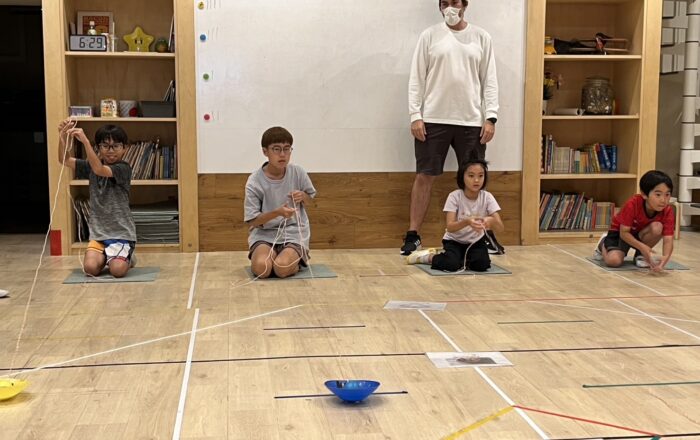 【青葉校】コーンをひっぱりっこゲーム♪