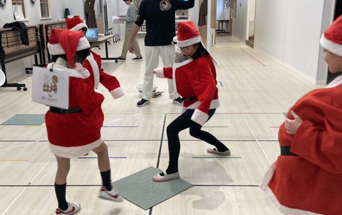 【都筑校】小さなサンタがたっくさん?!