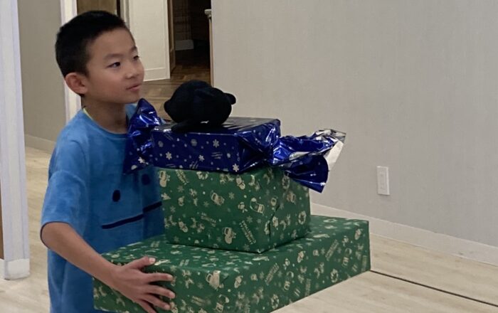 【都筑校】プレゼントを運ぼう!!