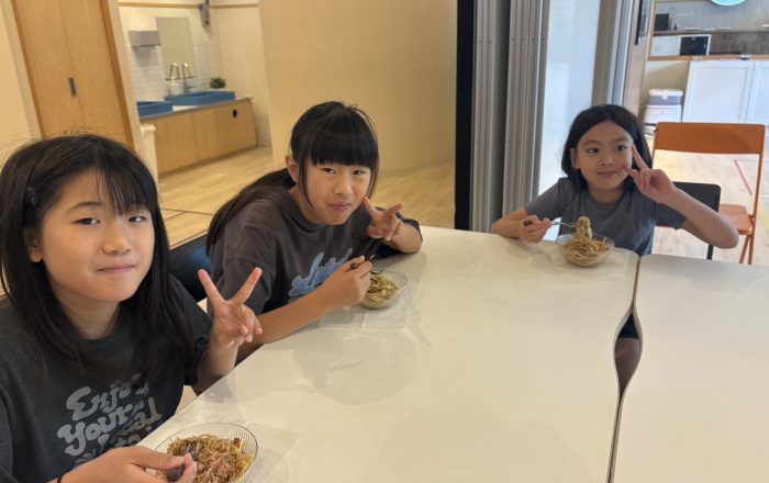 【青葉校】Yummy, Yakisoba, Yeah! (焼きそば、やば美味い！)