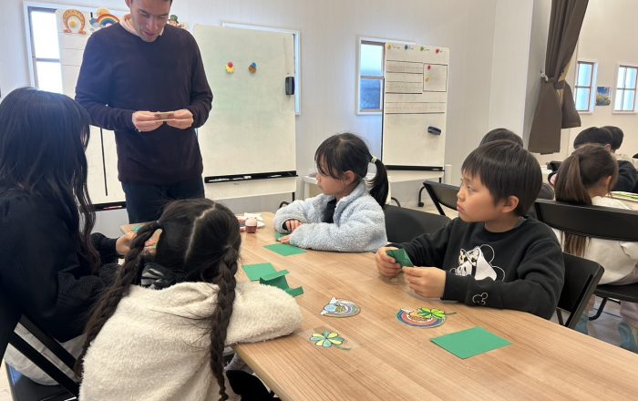 【都筑校】クローバーを作ってみよう！